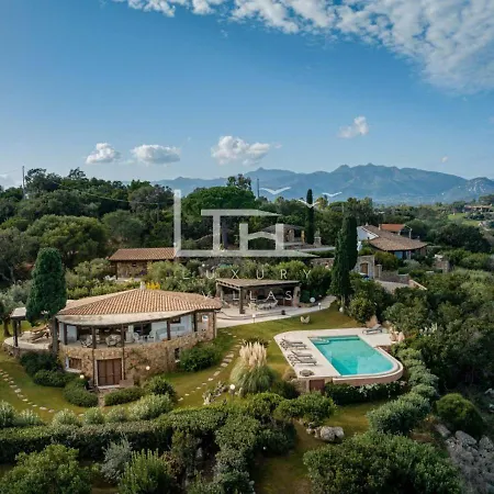 Maddalena, Vista Mare Villa